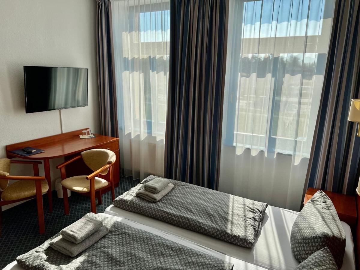 Hotel-Pension "Petridamm" Rostock Kültér fotó