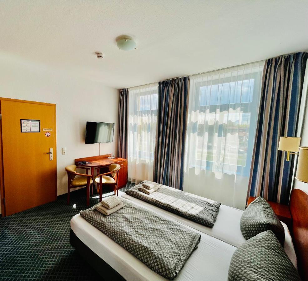 Hotel-Pension "Petridamm" Rostock Kültér fotó