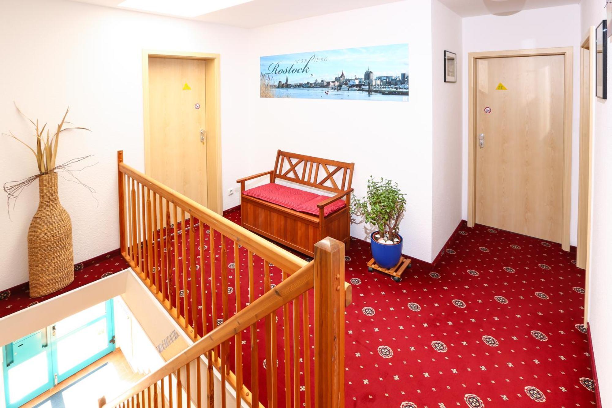 Hotel-Pension "Petridamm" Rostock Kültér fotó