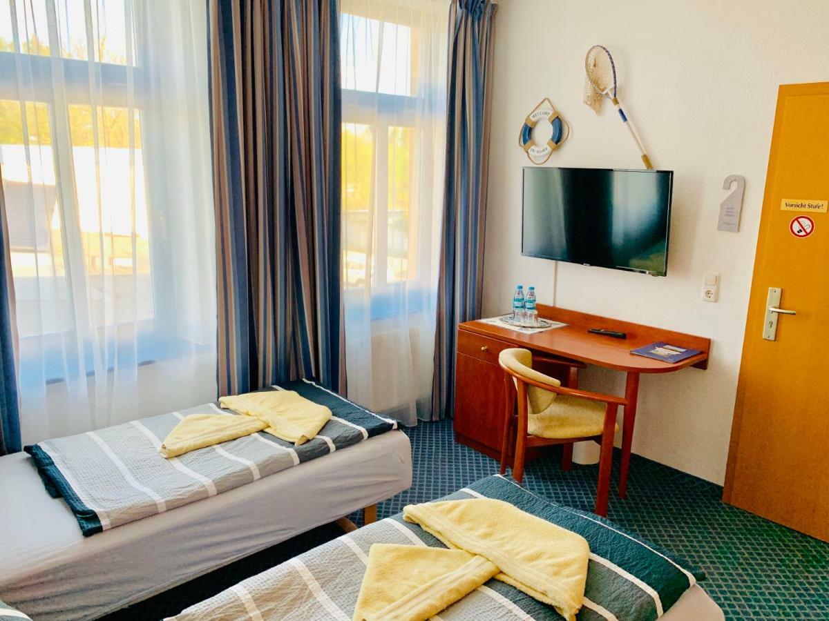 Hotel-Pension "Petridamm" Rostock Kültér fotó