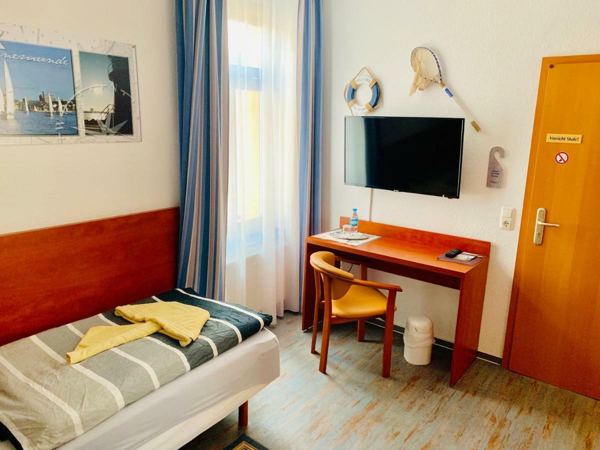 Hotel-Pension "Petridamm" Rostock Kültér fotó